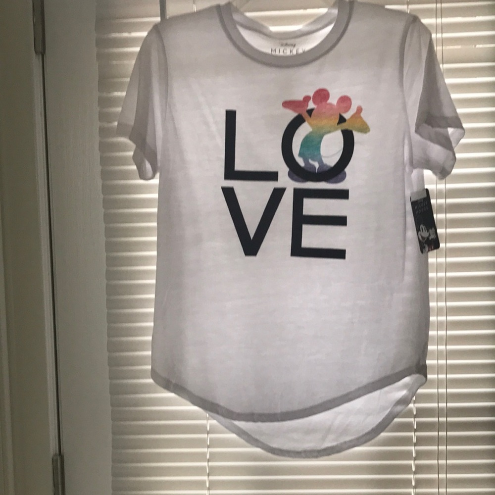 Disney women shirt size M - new with tag